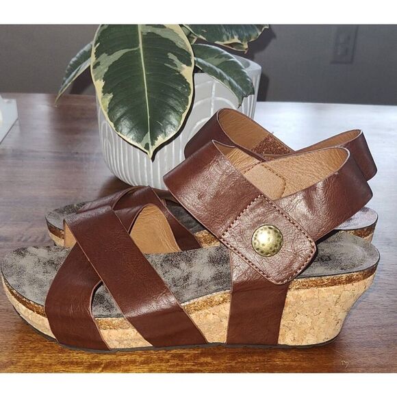 Pierre Dumas Size 11 Chantal 4 wedge cork heel sandals Whiskey - Picture 6 of 7